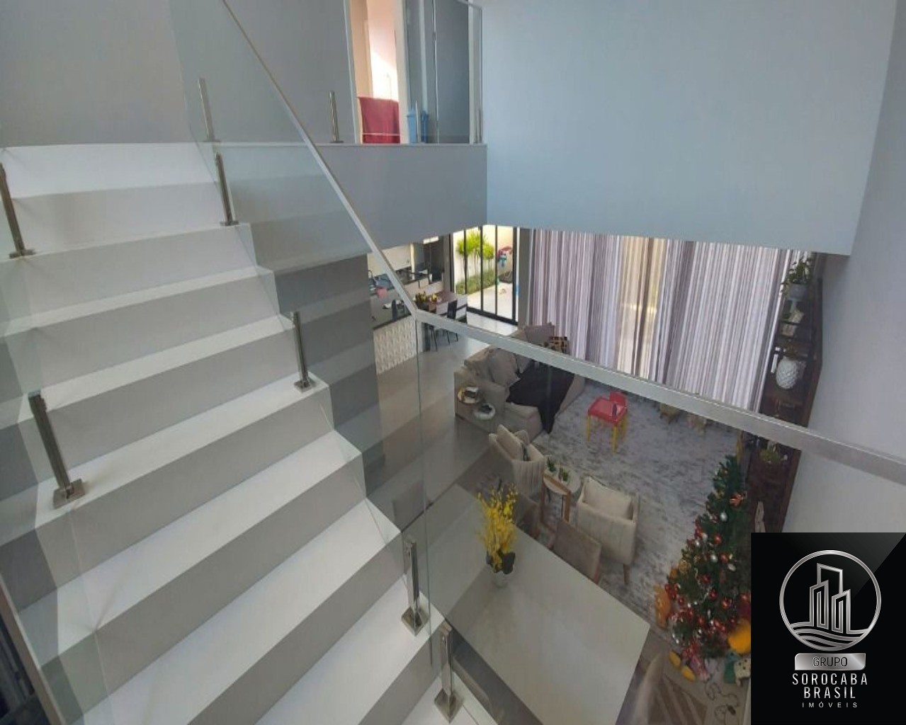 Sobrado com 3 dormitórios à venda, 300 m² por R$ 1.700.000 -