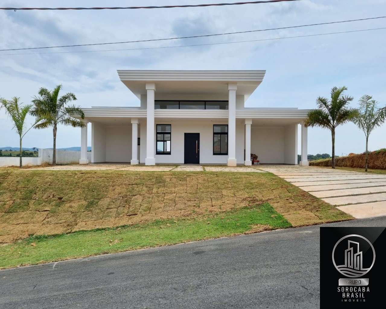 Casa com 3 dormitórios à venda, 250 m² por R$ 1.290.000 - co