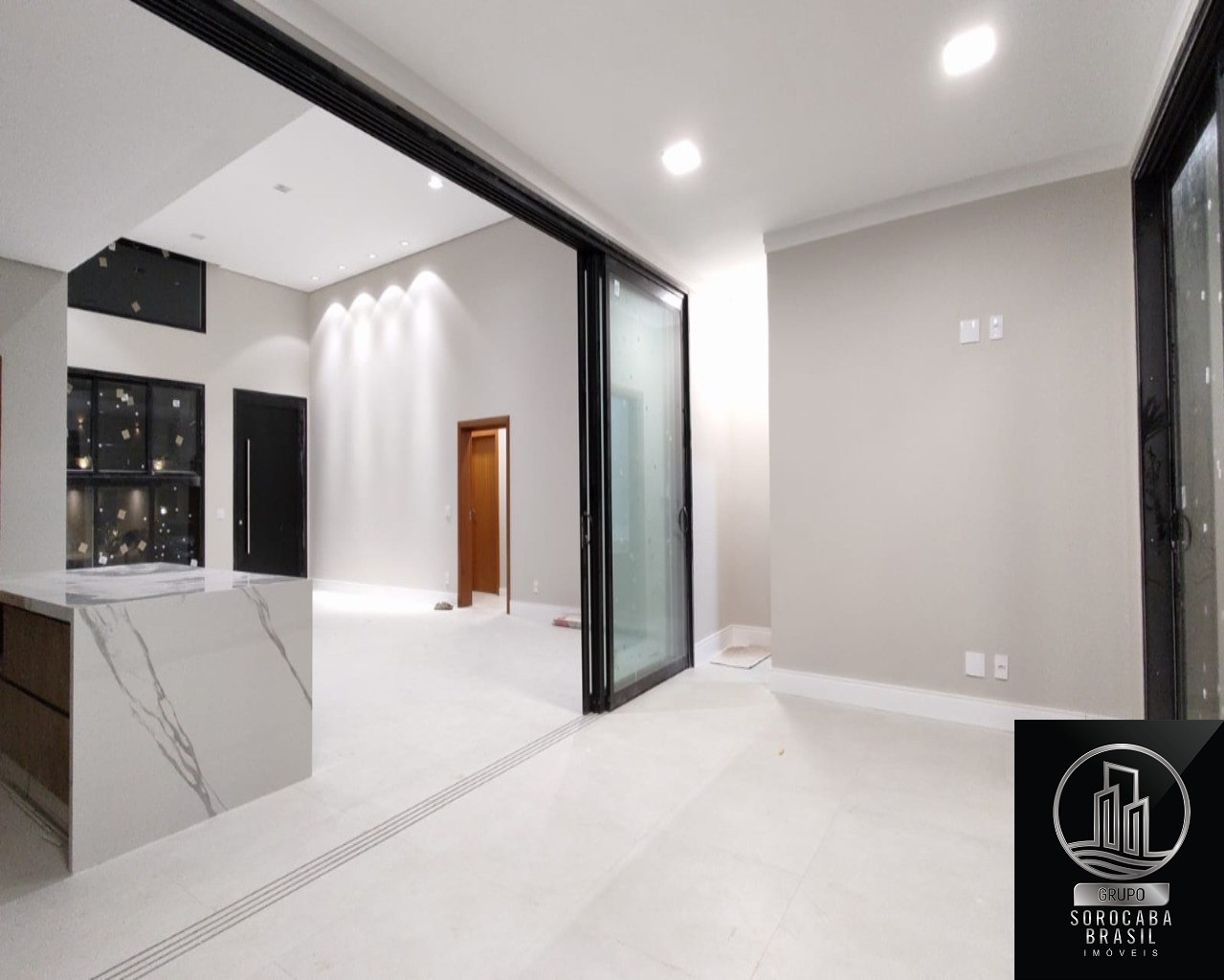 Casa com 4 dormitórios à venda, 258 m² por R$ 2.050.000 - al