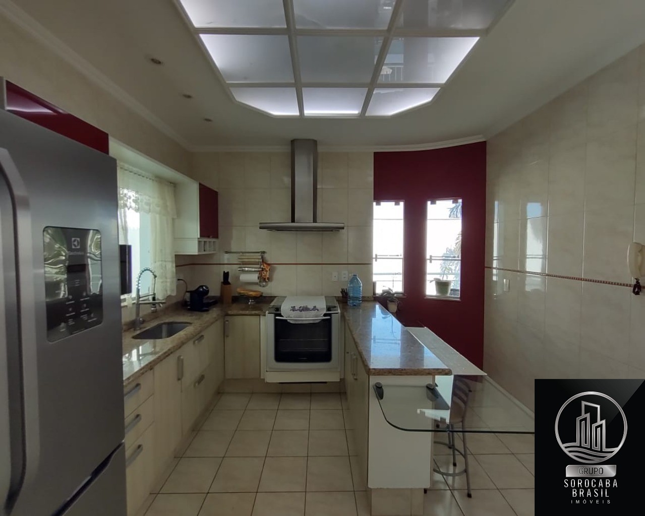 Casa com 3 dormitórios à venda, 309 m² por R$ 1.480.000 - bo