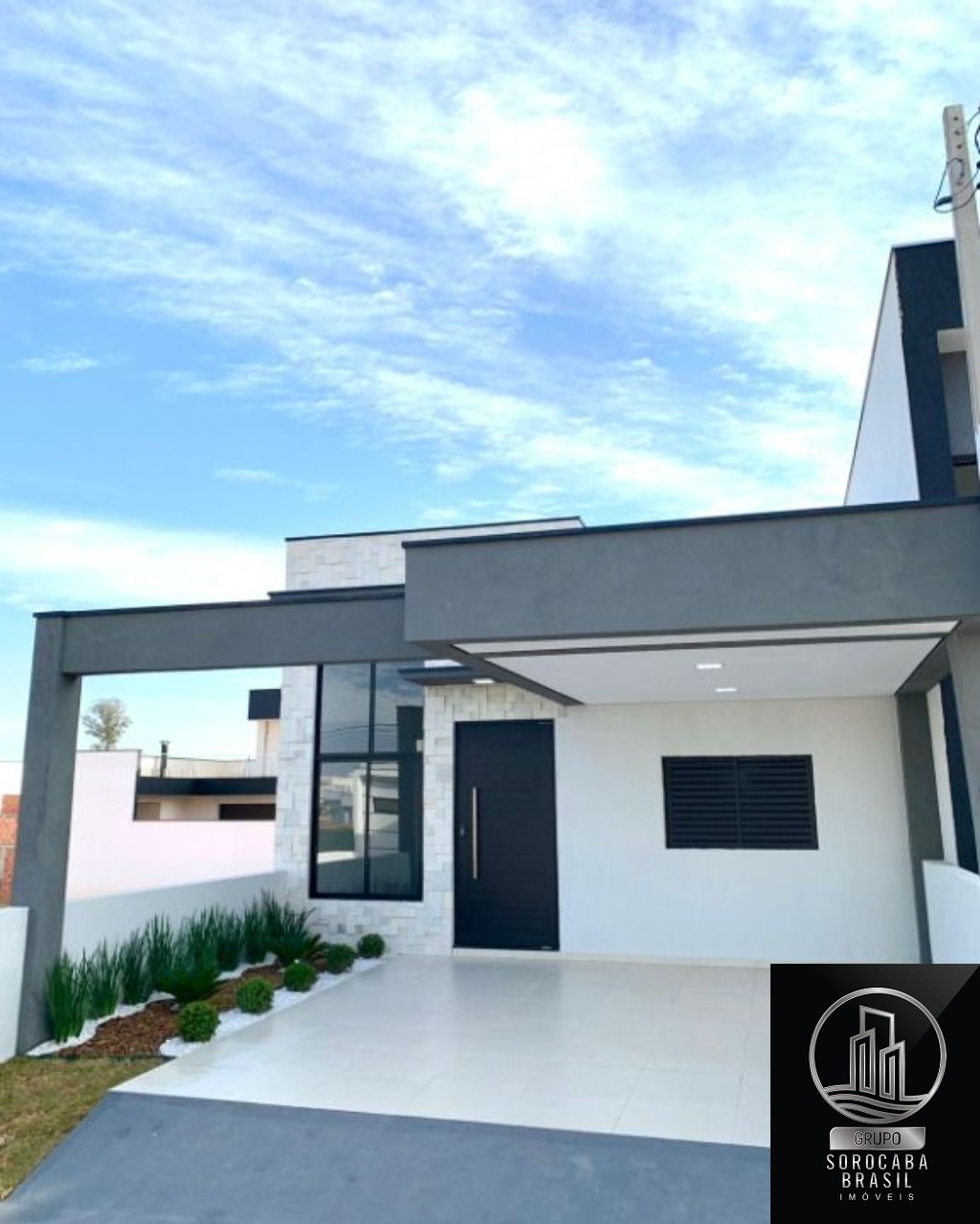 Casa com 3 dormitórios à venda, 114 m² por R$ 585.000 - hort
