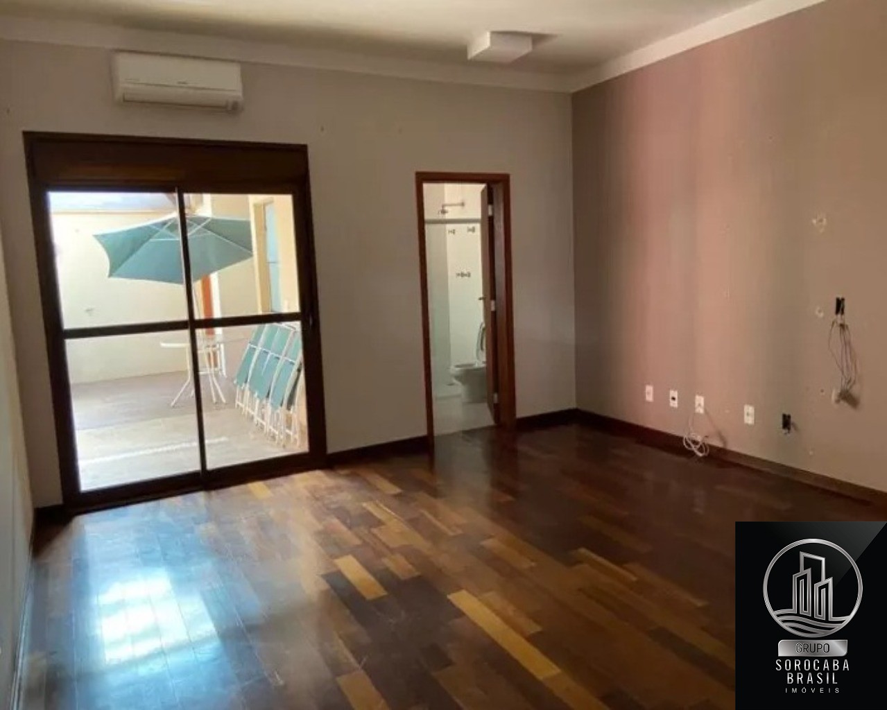 Casa com 3 dormitórios, 288 m² - venda por R$ 2.500.000 ou a