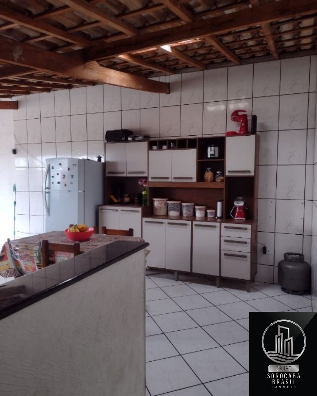 Sobrado com 3 dormitórios à venda, 190 m² por R$ 230.000 - j