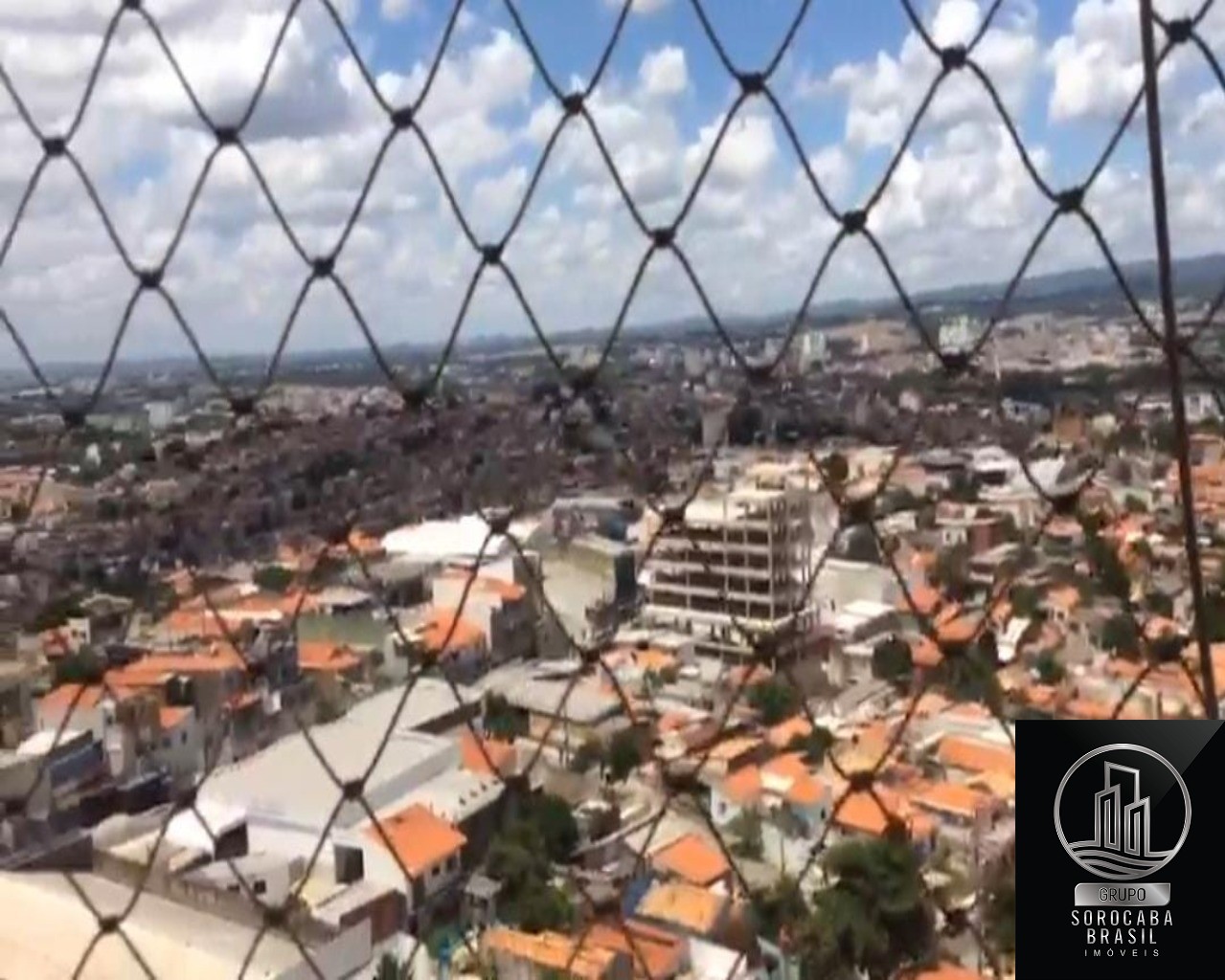 Apartamento com 3 dormitórios à venda, 88 m² por R$ 360.000 