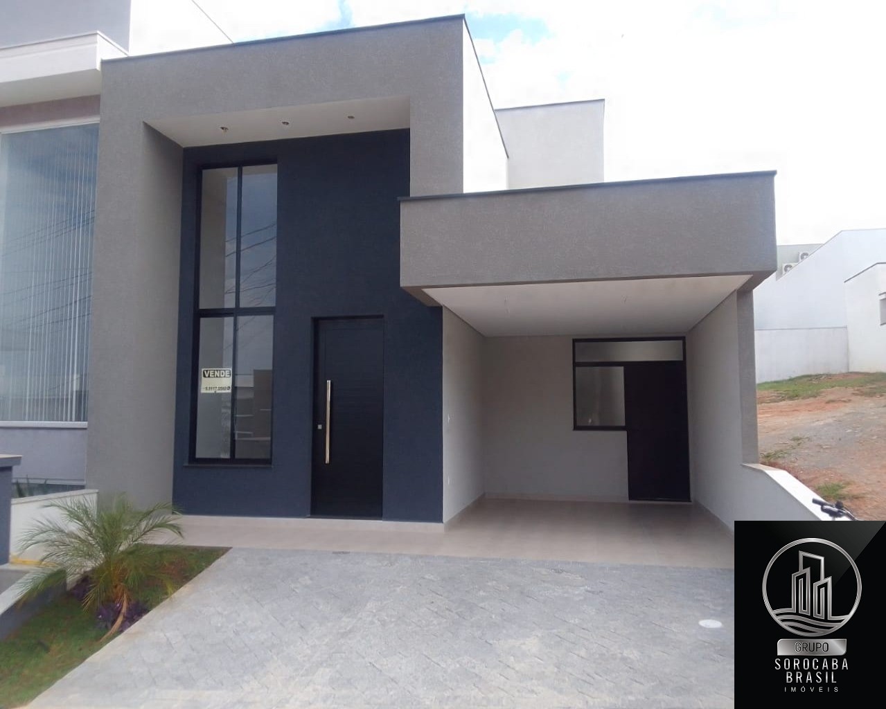 Casa com 3 dormitórios à venda, 147 m² por R$ 850.000 - cond