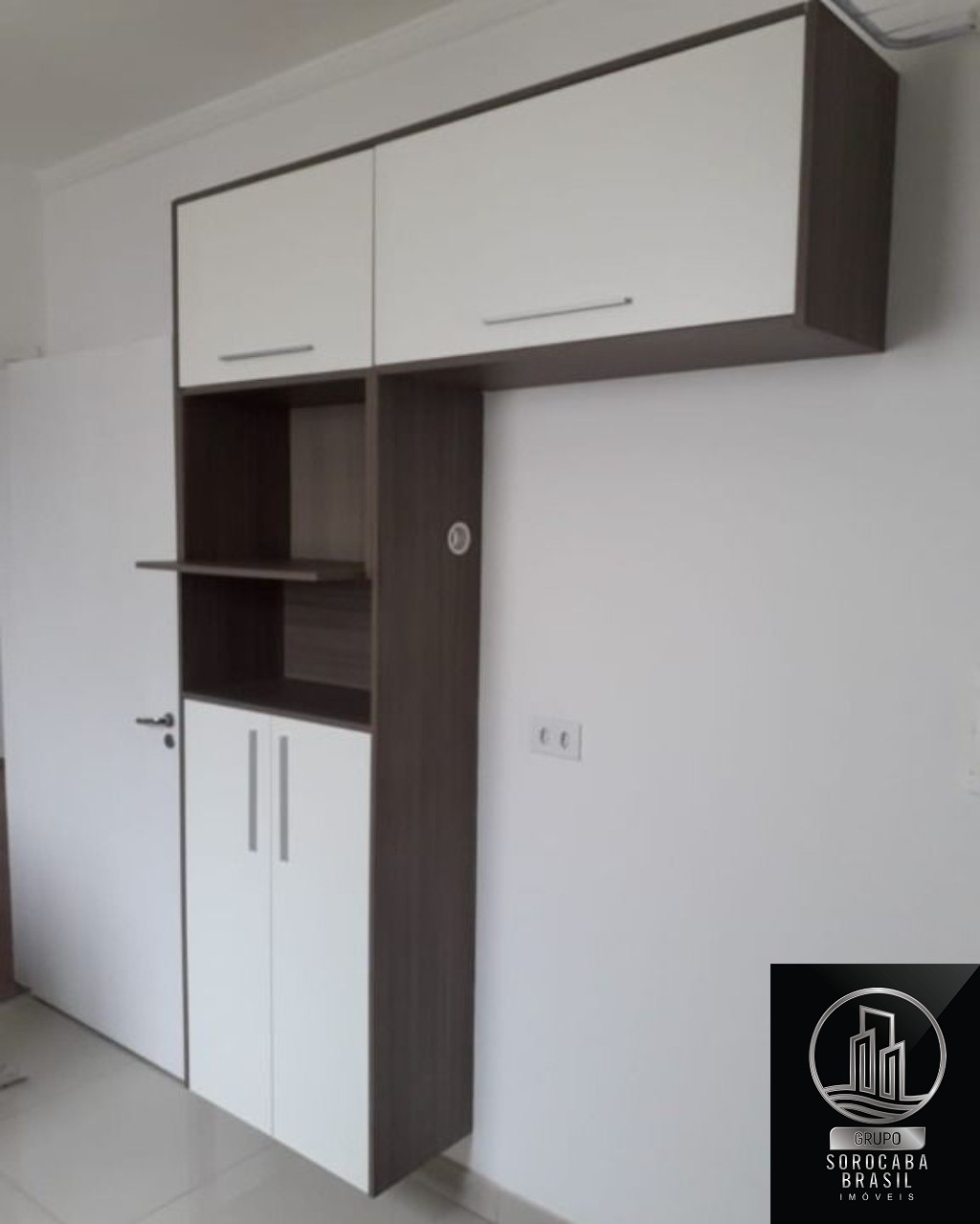 Apartamento com 2 dormitórios à venda, 50 m² por R$ 200.000 