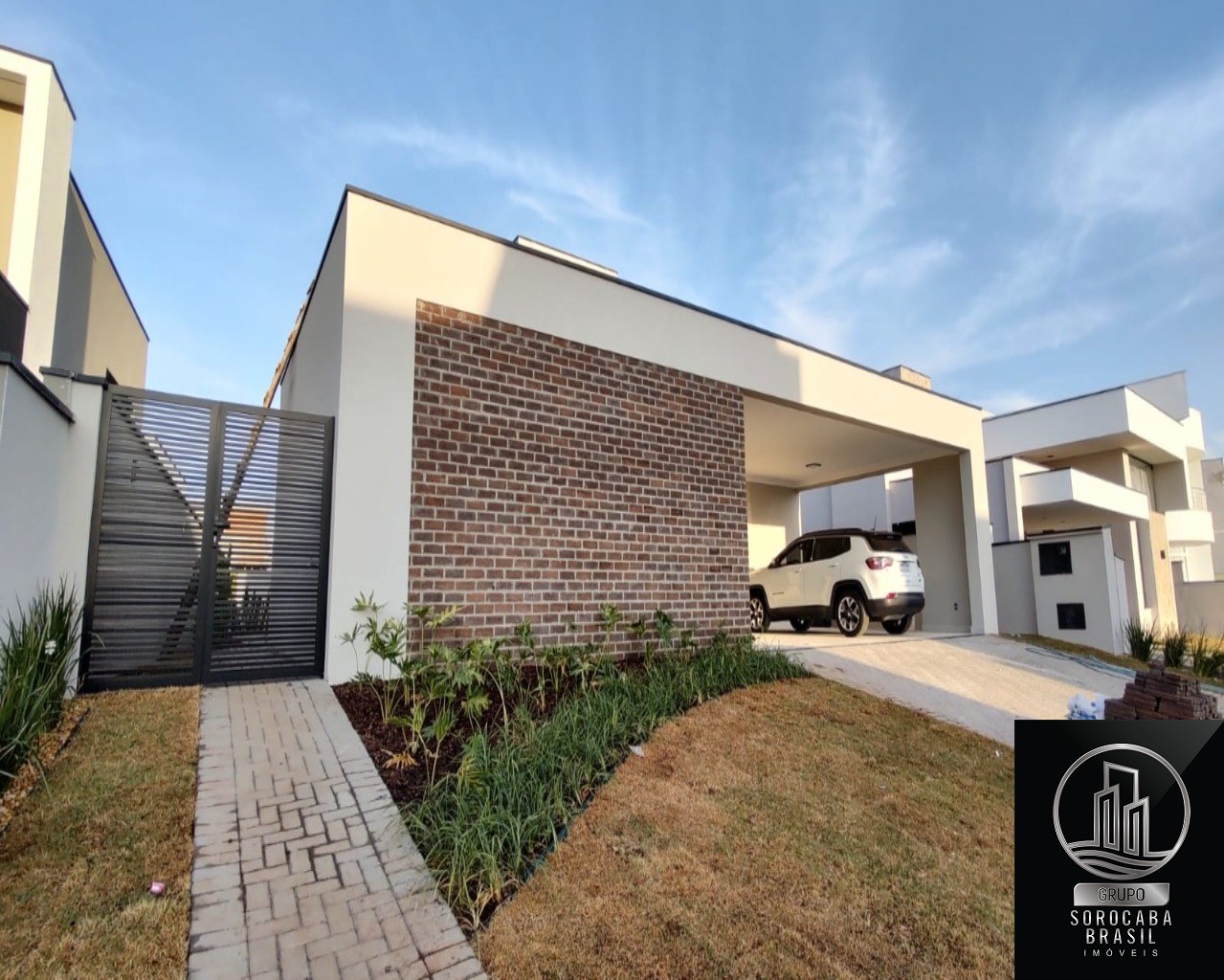 Casa com 4 dormitórios à venda, 258 m² por R$ 2.050.000 - al