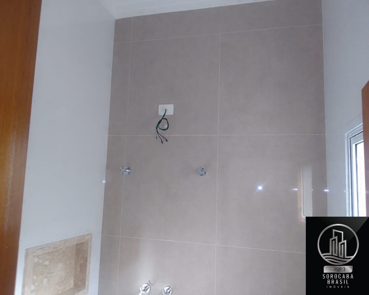 Casa com 3 dormitórios à venda, 147 m² por R$ 850.000 - cond