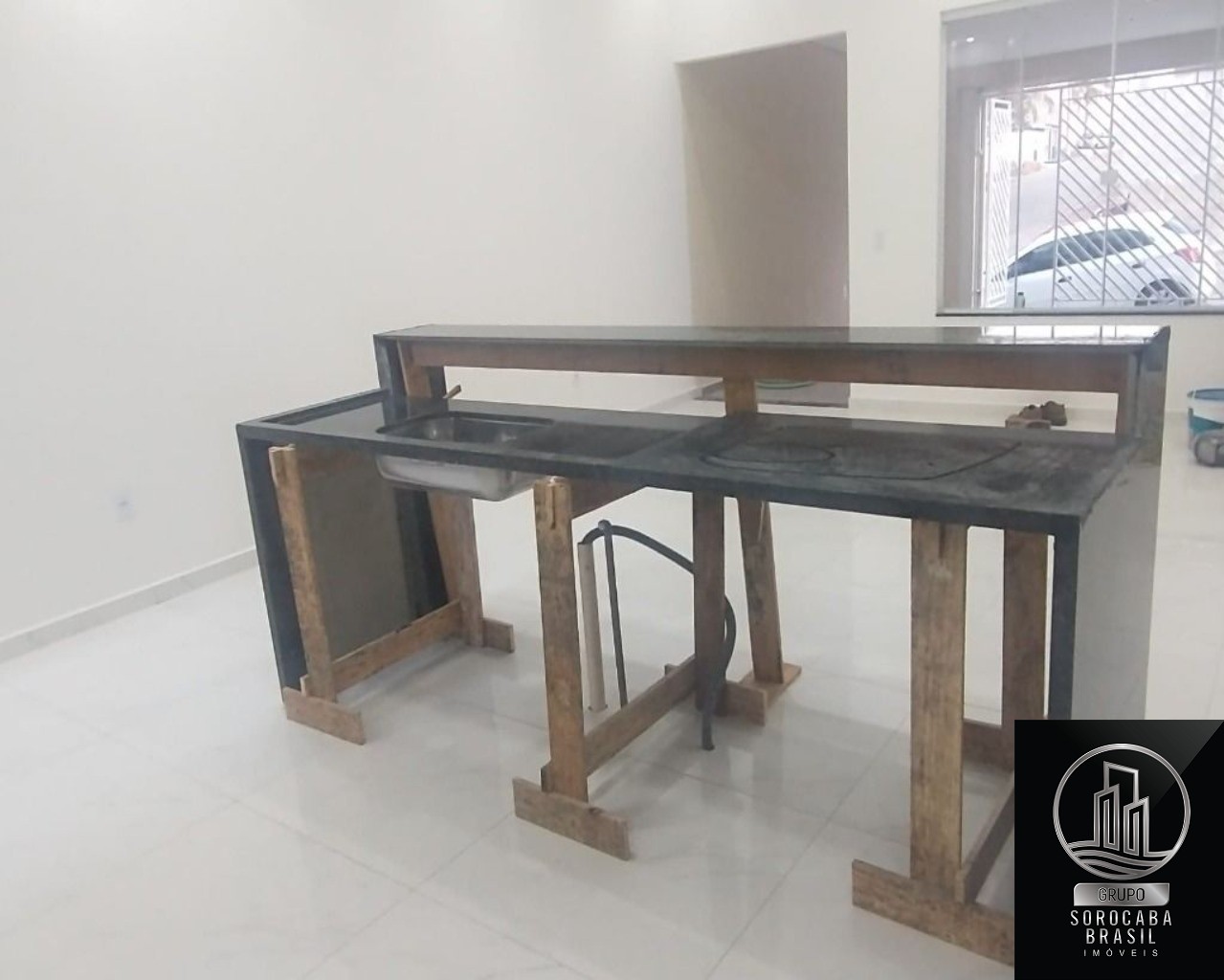 Casa com 2 dormitórios à venda, 114 m² por R$ 470.000 - parq