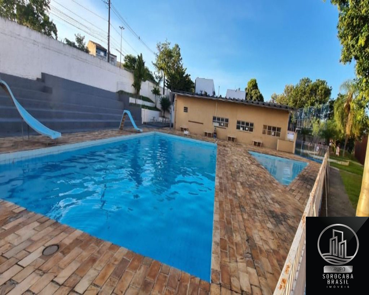 Apartamento com 2 dormitórios à venda, 58 m² por R$ 170.000 