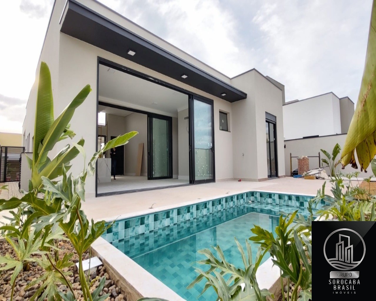 Casa com 4 dormitórios à venda, 258 m² por R$ 2.050.000 - al