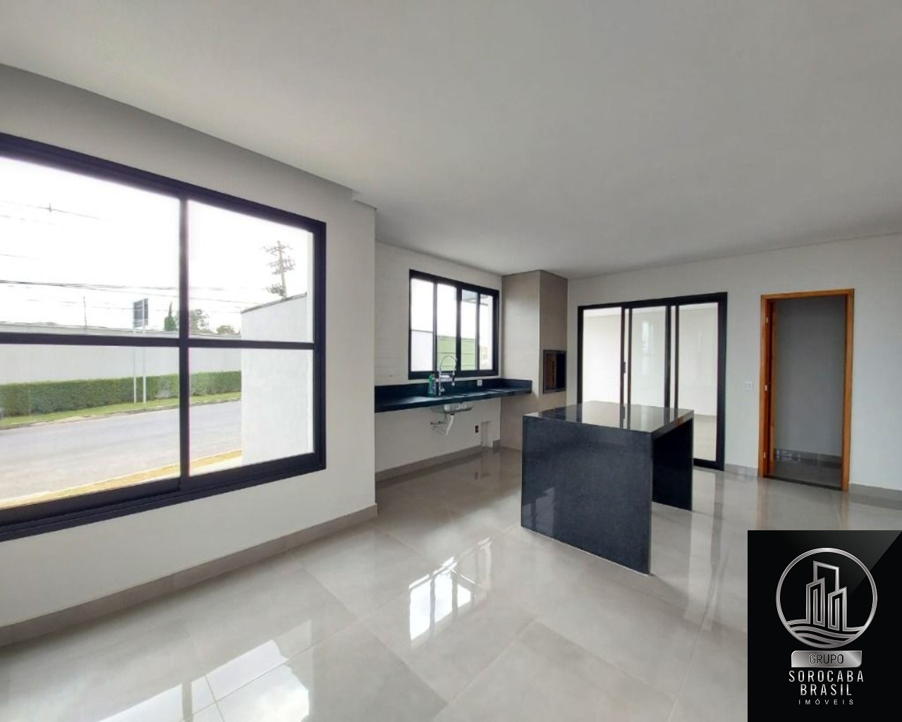Casa com 3 dormitórios à venda, 152 m² por R$ 1.010.000 - re