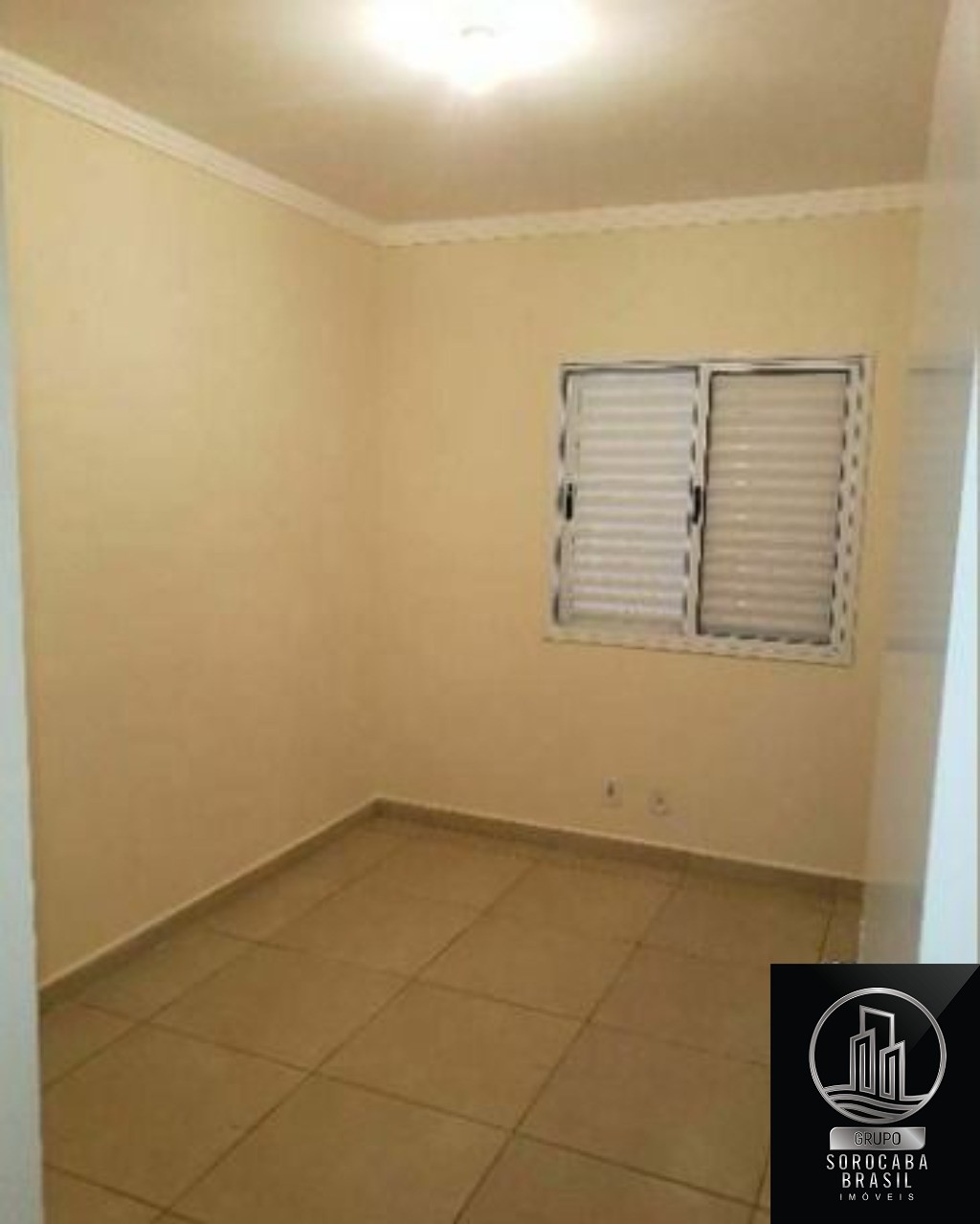 Apartamento com 2 dormitórios à venda, 51 m² por R$ 245.000 