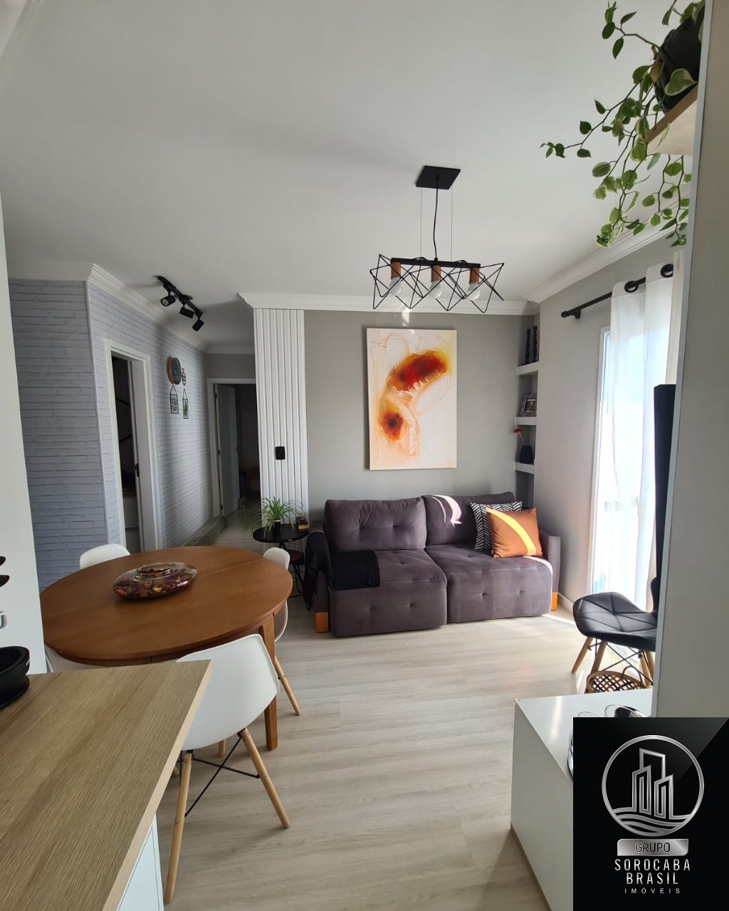Apartamento com 2 dormitórios à venda, 63 m² por R$ 280.000 