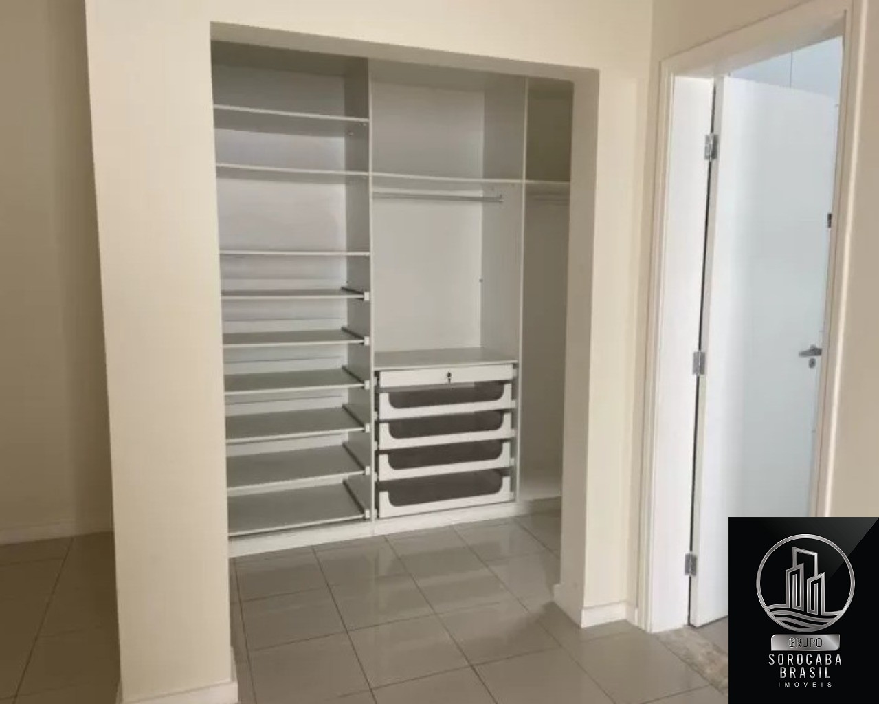 Casa com 3 dormitórios, 270 m² - venda por R$ 1.000.000 ou a