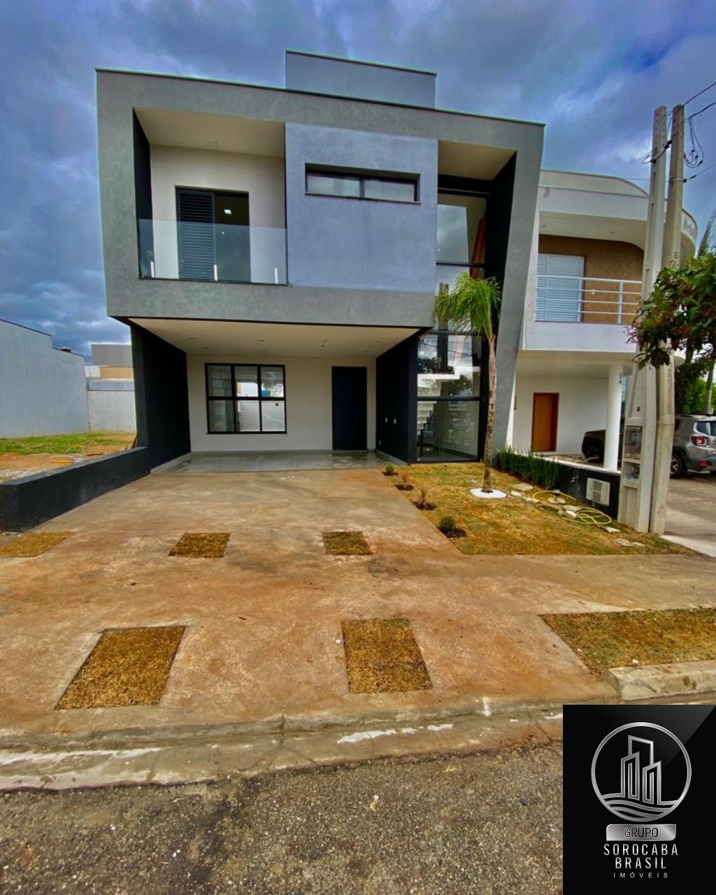 Casa com 3 dormitórios à venda, 165 m² por R$ 950.000 - cond