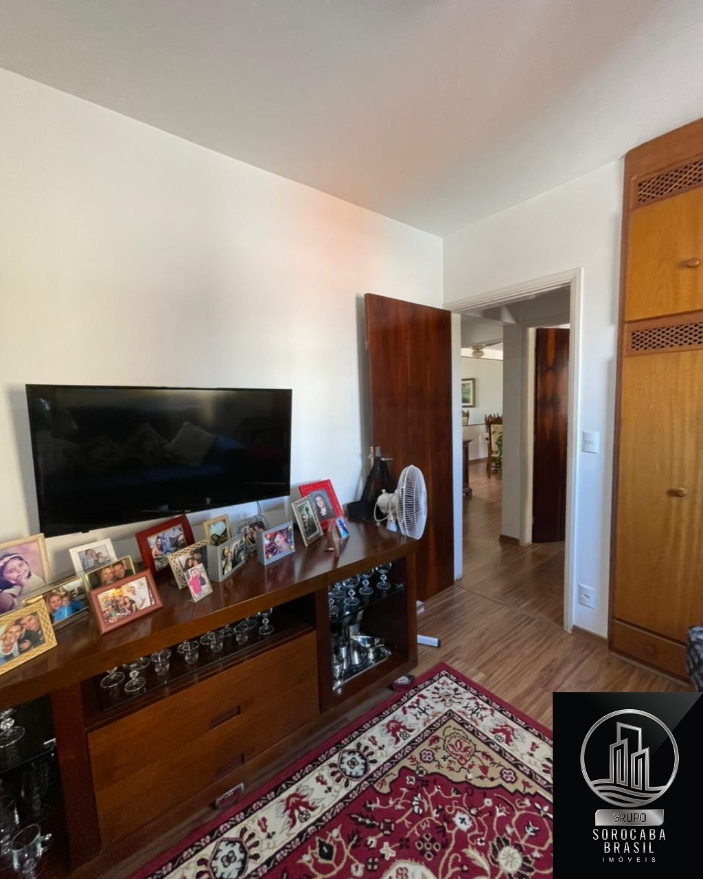 Apartamento com 3 dormitórios à venda, 100 m² por R$ 400.000