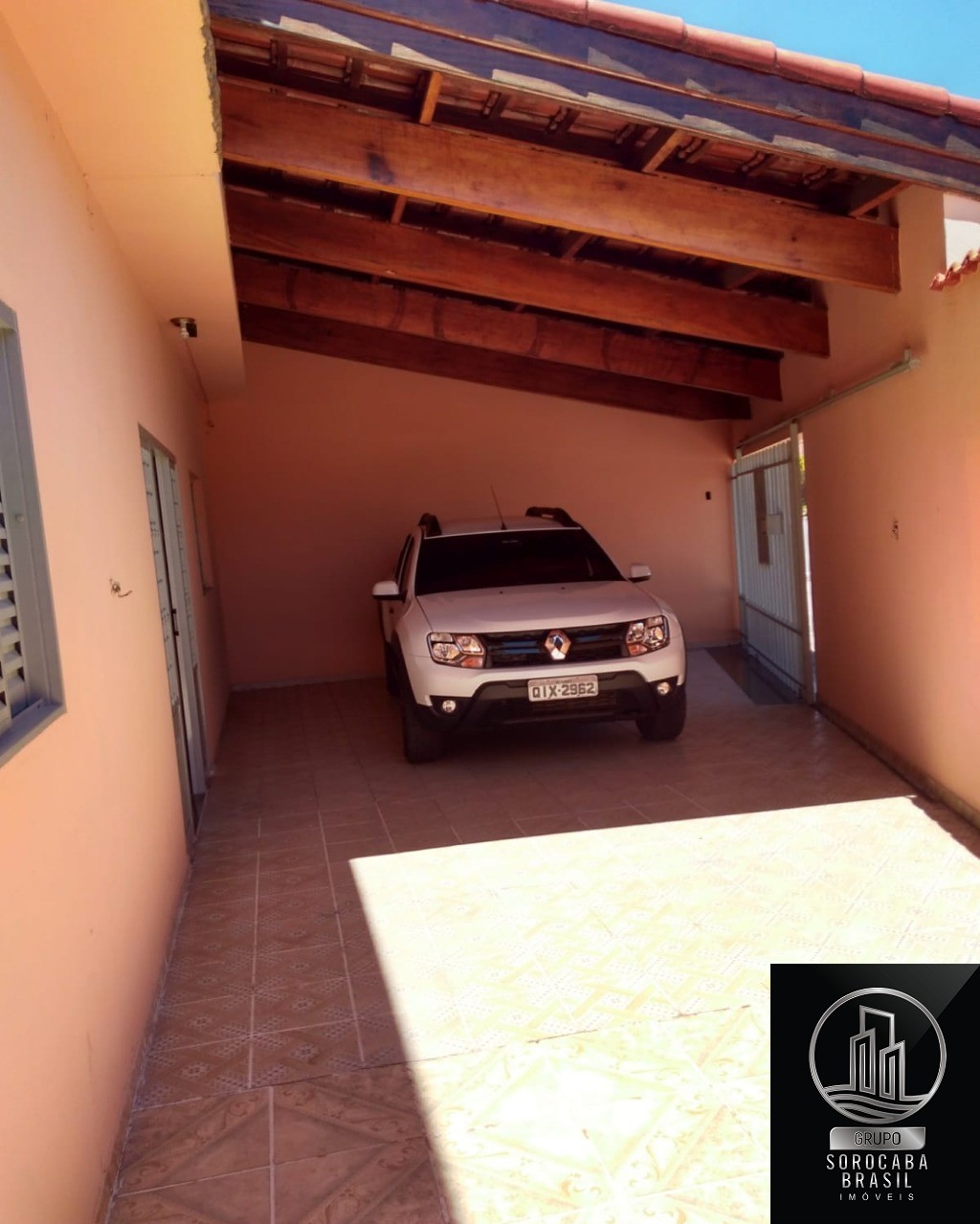 Sobrado com 3 dormitórios à venda, 344 m² por R$ 550.000 - j