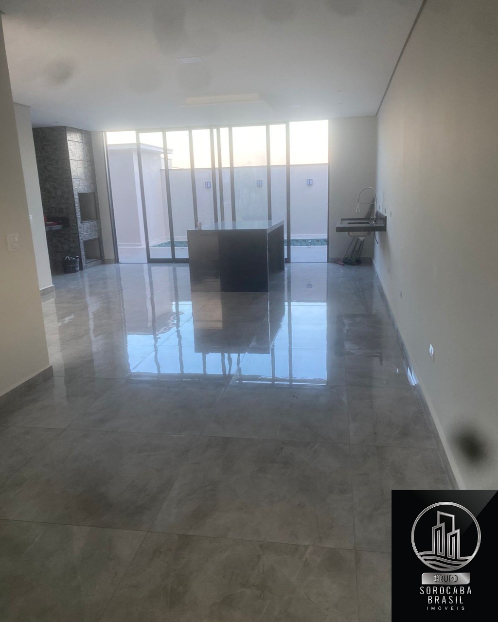 Casa com 3 dormitórios à venda, 204 m² por R$ 1.080.000 - co