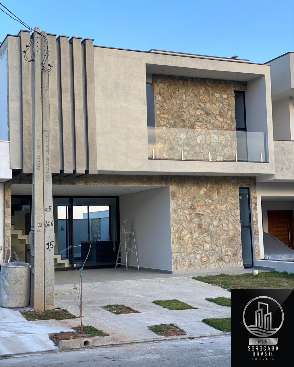 Casa com 3 dormitórios à venda, 204 m² por R$ 1.080.000 - co