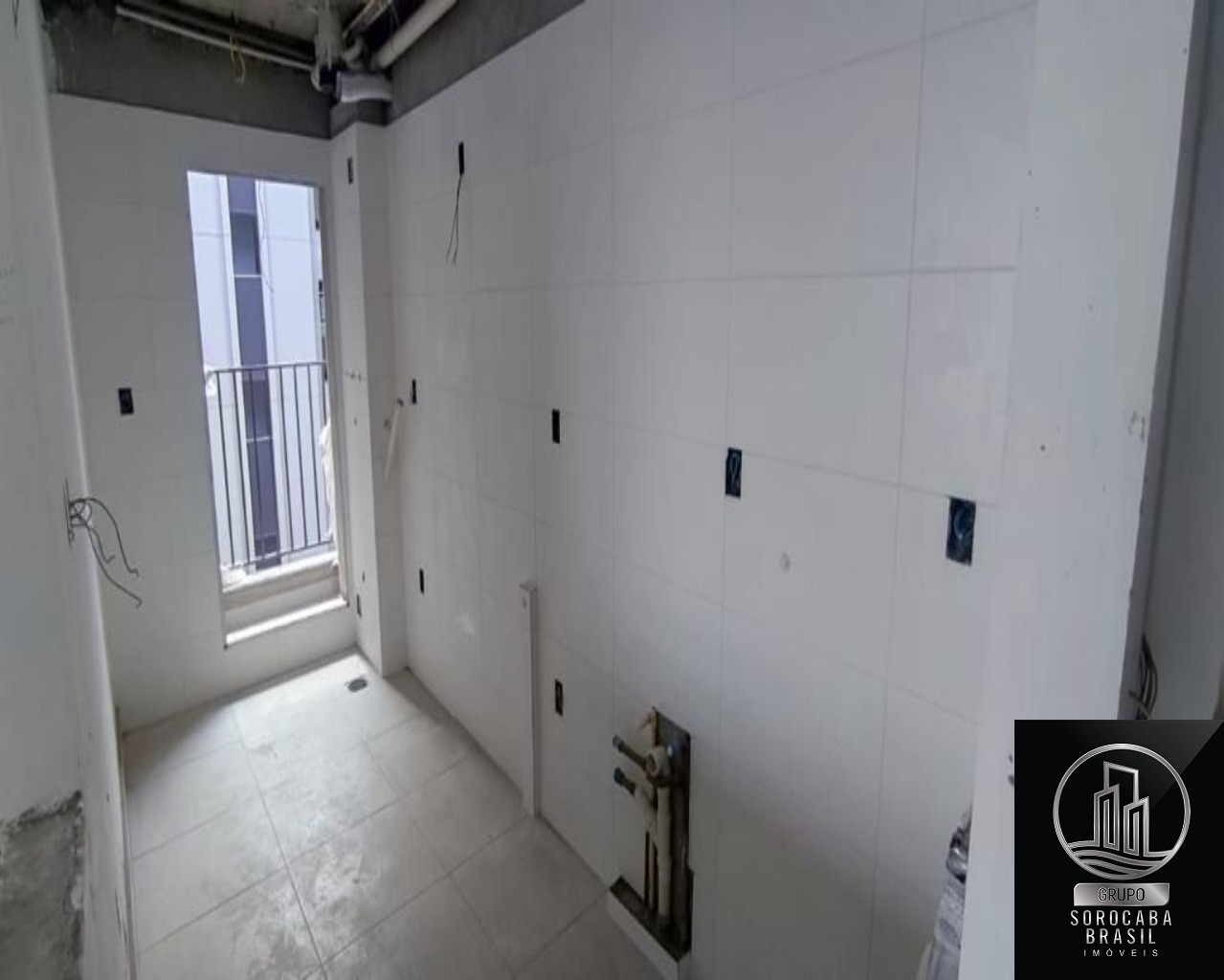 Apartamento com 3 dormitórios à venda, 87 m² por R$ 595.000 