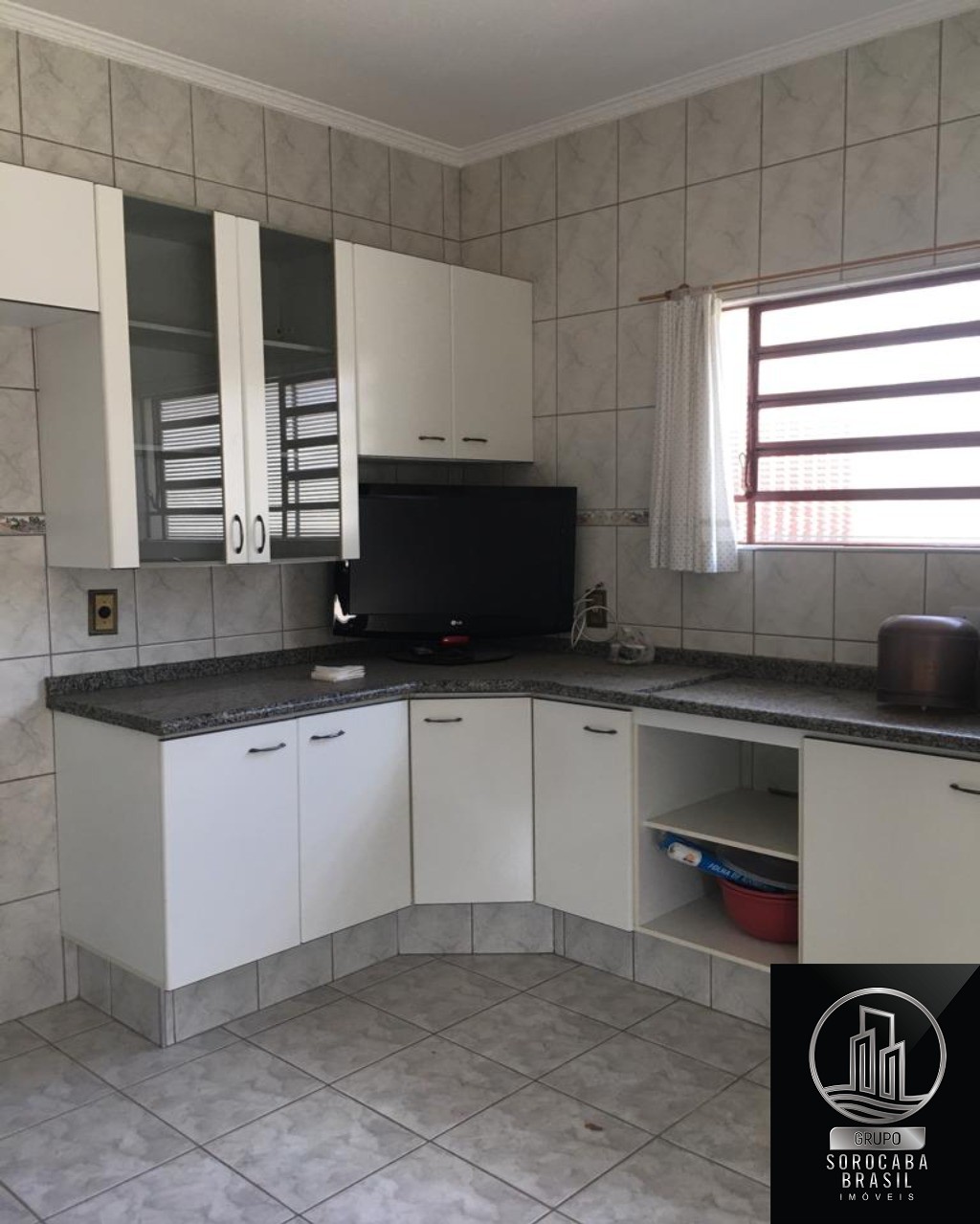 Casa no jardim ibiti do paço, R$900.000,00.