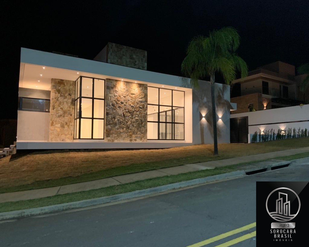 Casa residencial no condomínio alphaville, R$2.350.000,00.