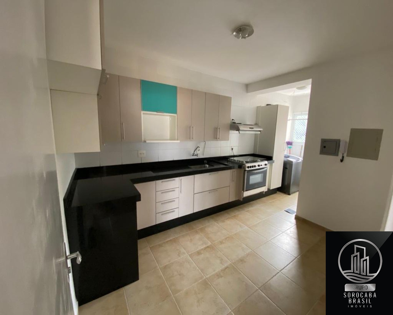 Apartamento com 2 dormitórios para alugar, 67 m² por R$ 3.73