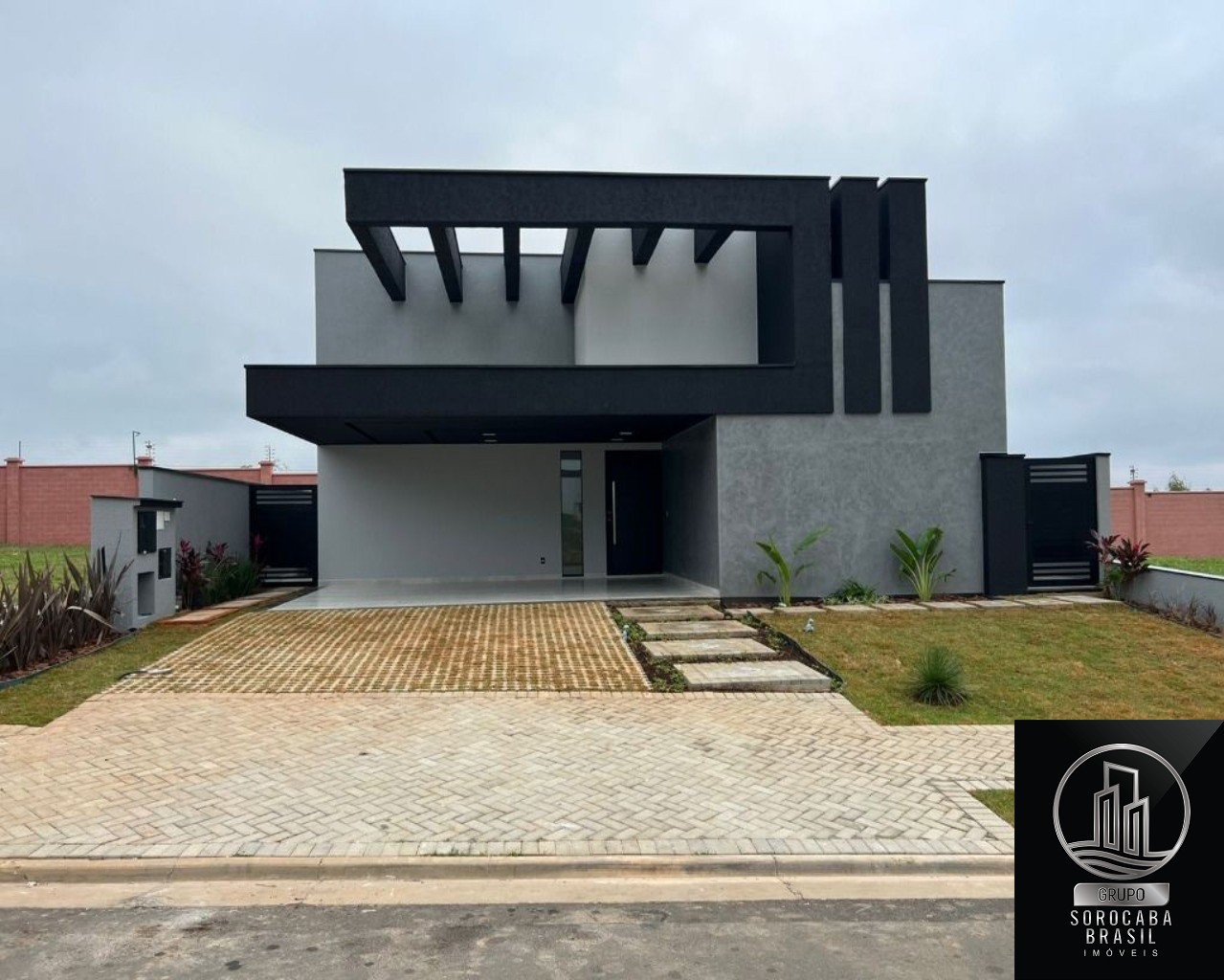 Casa com 3 dormitórios à venda, 265 m² por R$ 2.050.000 - al