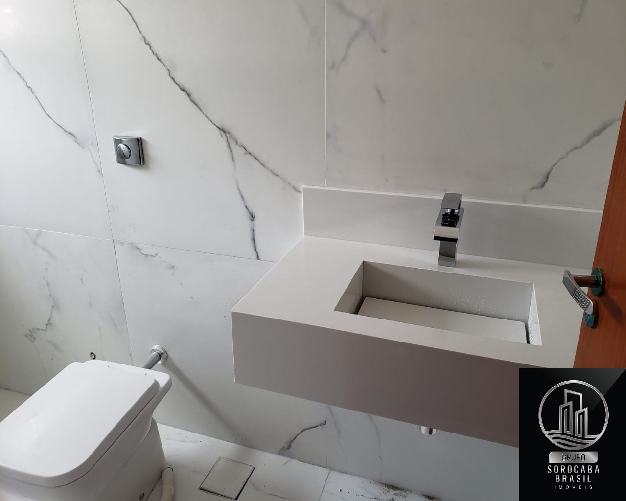 Casa com 3 dormitórios à venda, 185 m² por R$ 1.100.000 - co
