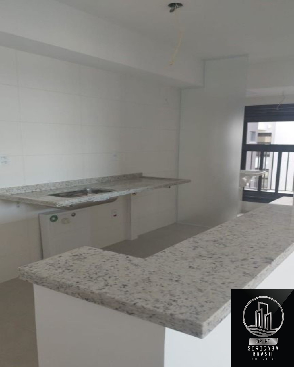 Apartamento com 3 dormitórios para alugar, 88 m² por R$ 4.40