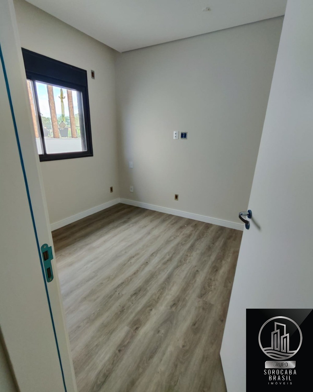 Casa com 3 dormitórios à venda, 200 m² por R$ 1.590.000 - gr