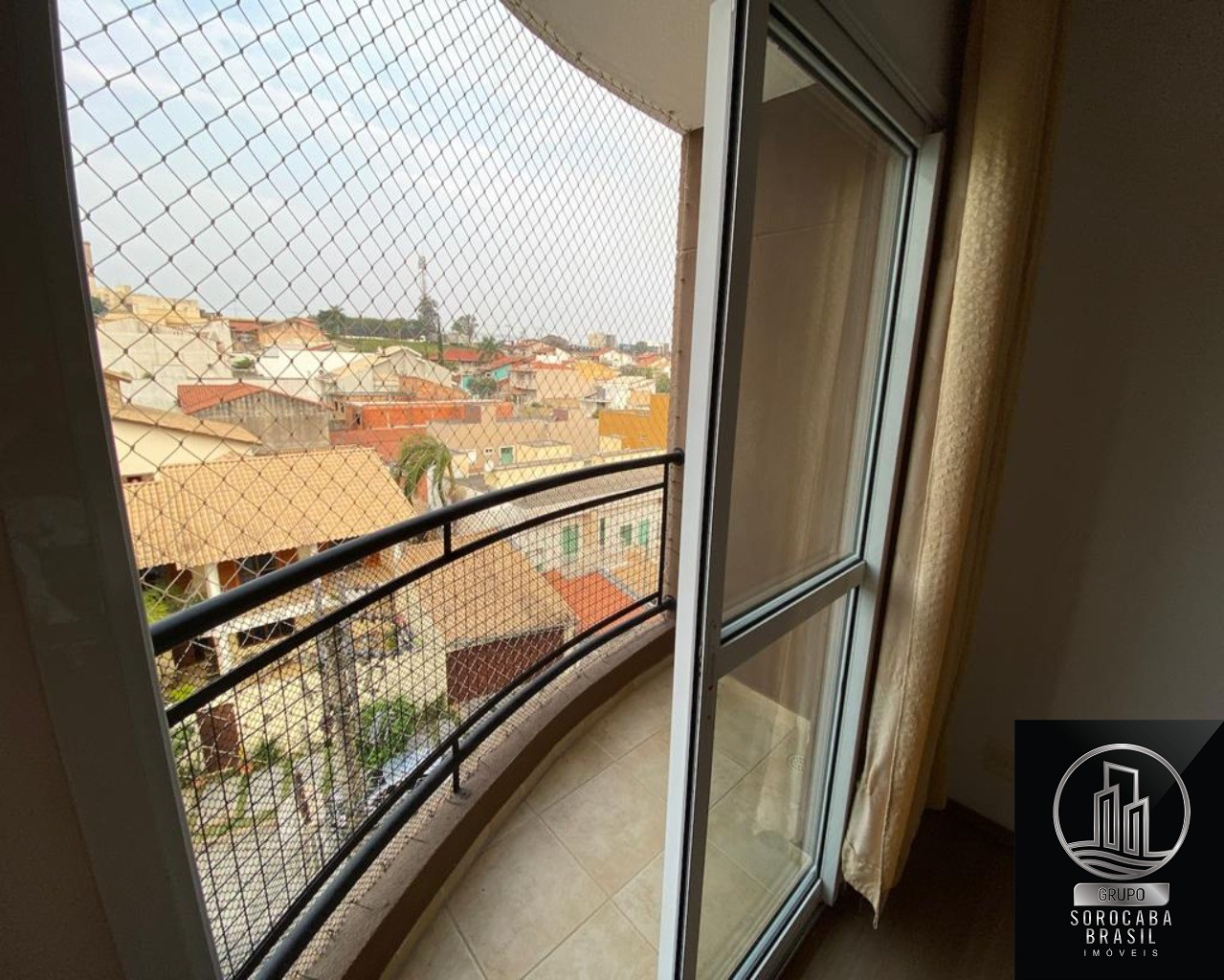 Apartamento com 2 dormitórios para alugar, 67 m² por R$ 3.73
