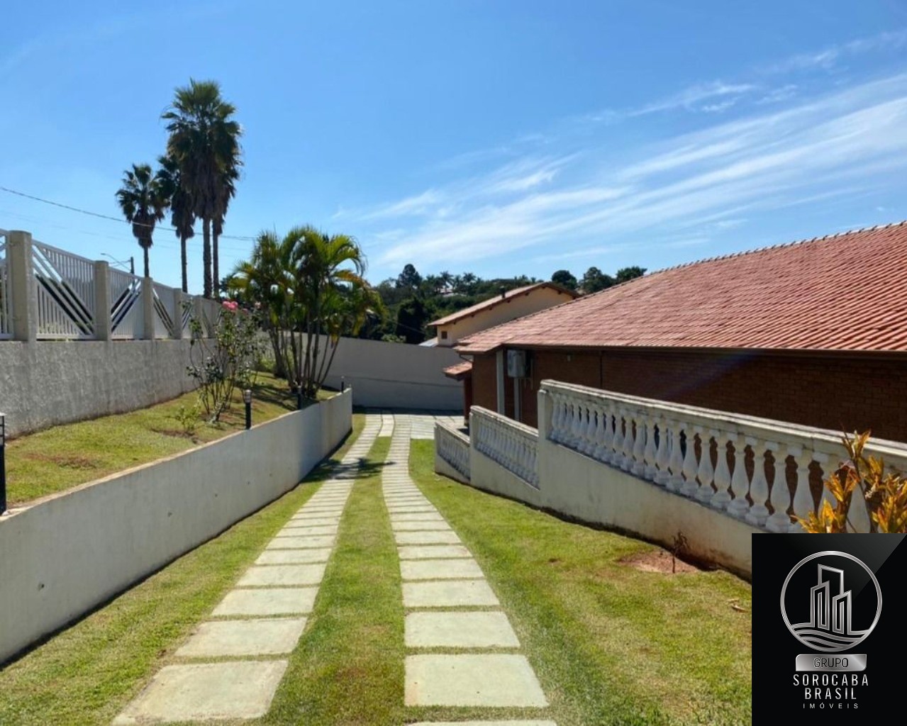 Casa com 4 dormitórios à venda, 376 m² por R$ 1.900.000 - va