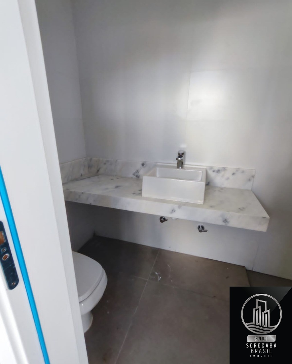 Casa com 3 dormitórios à venda, 232 m² por R$ 1.790.000 - gr