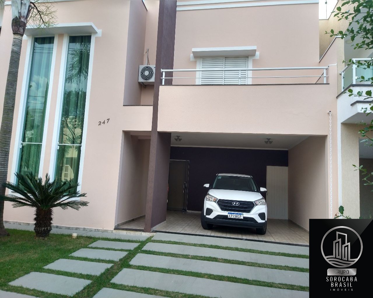 Sobrado com 3 dormitórios à venda, 183 m² por R$ 850.000 - j