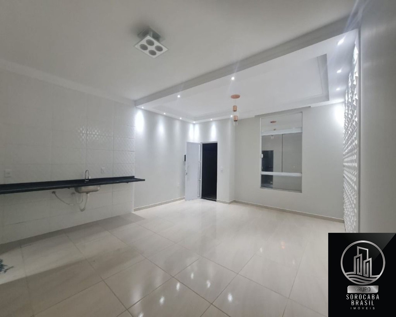 Casa com 3 dormitórios à venda, 82 m² por R$ 300.000 - parqu