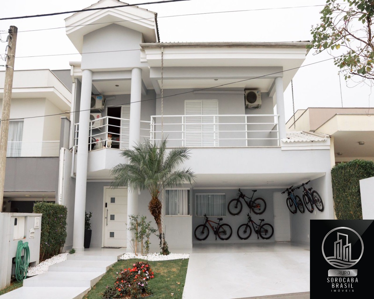 Sobrado com 4 dormitórios à venda, 308 m² por R$ 1.800.000 -