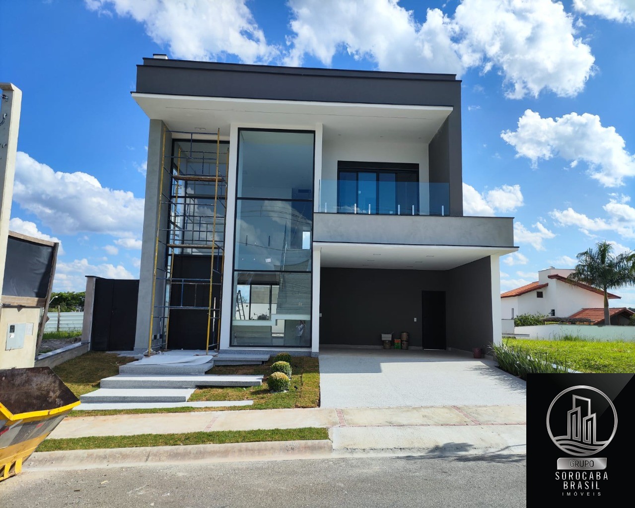 Casa com 3 dormitórios à venda, 232 m² por R$ 1.790.000 - gr