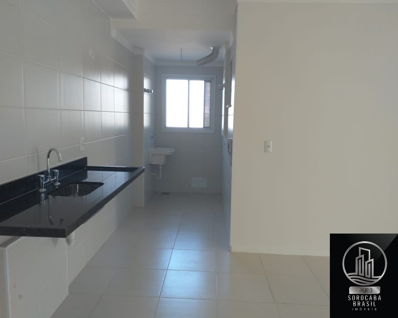 Apartamento com 3 dormitórios à venda, 77 m² por R$ 540.000 