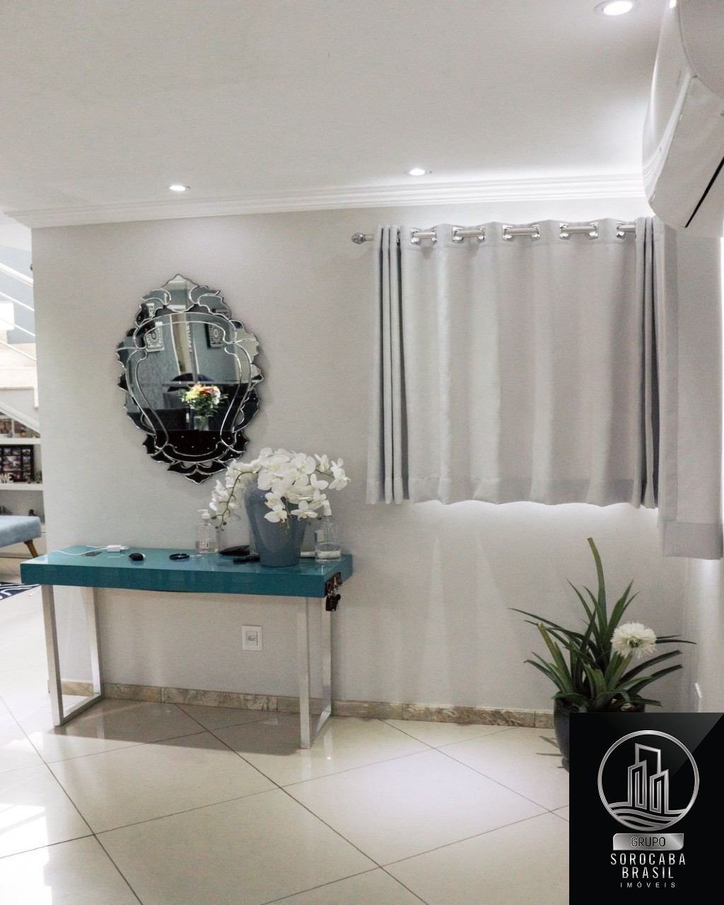Sobrado com 4 dormitórios à venda, 308 m² por R$ 1.800.000 -