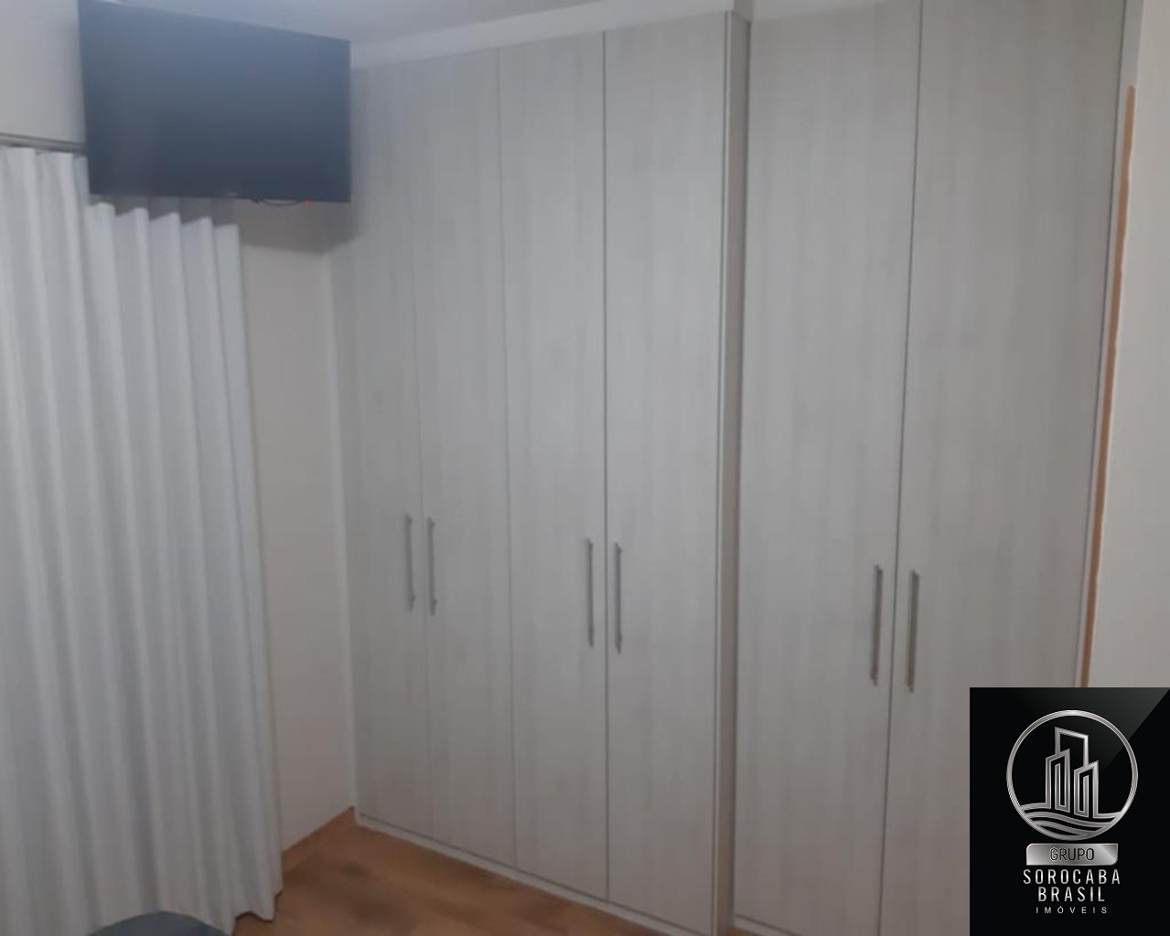 Apartamento com 2 dormitórios à venda, 92 m² por R$ 550.000 