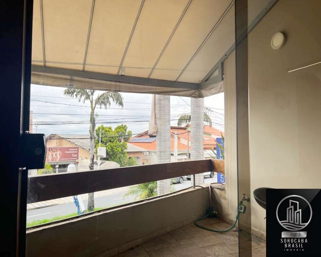 Sobrado com 5 dormitórios à venda, 390 m² por R$ 2.100.000 -