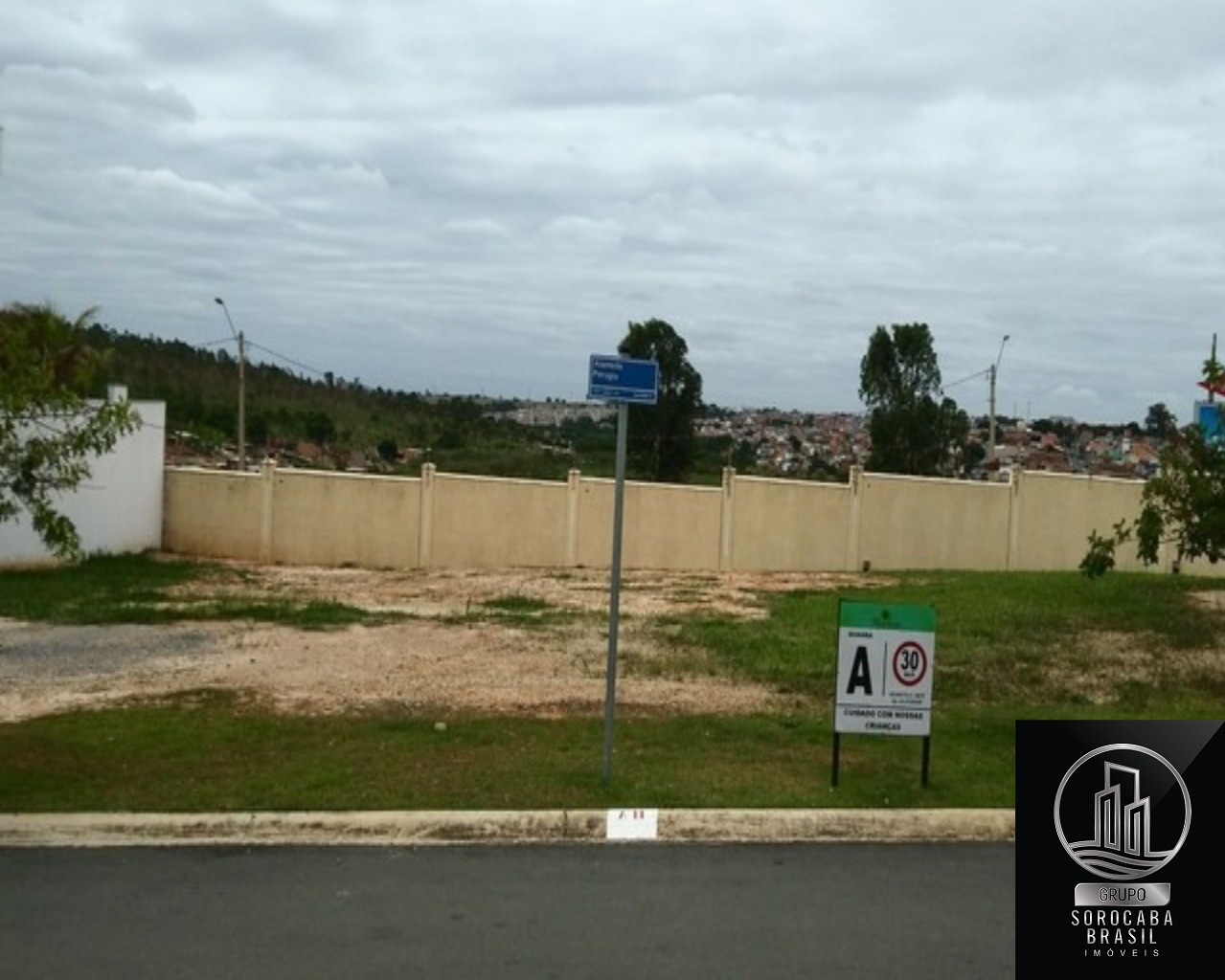 Terreno à venda, 300 m² por R$ 300.000 - condomínio villagio