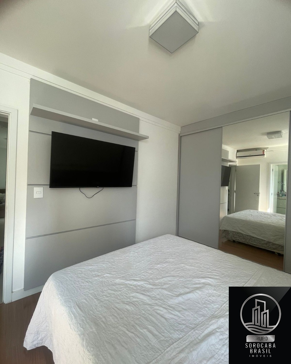 Apartamento com 2 dormitórios à venda, 73 m² por R$ 750.000 
