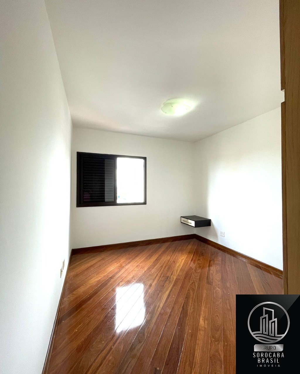 Apartamento com 4 dormitórios à venda, 190 m² por R$ 1.100.0