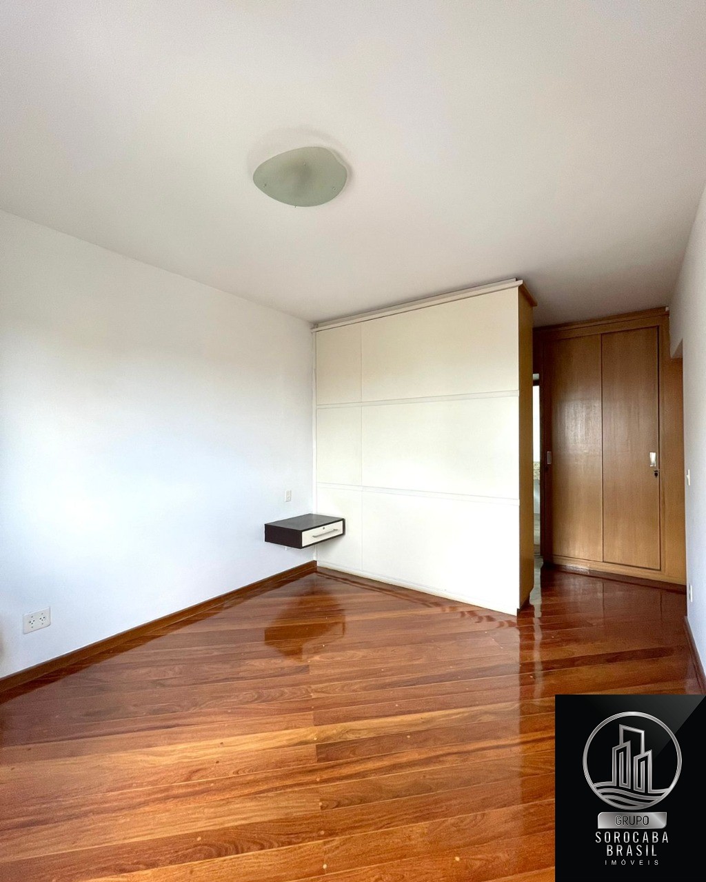 Apartamento com 4 dormitórios à venda, 190 m² por R$ 1.100.0