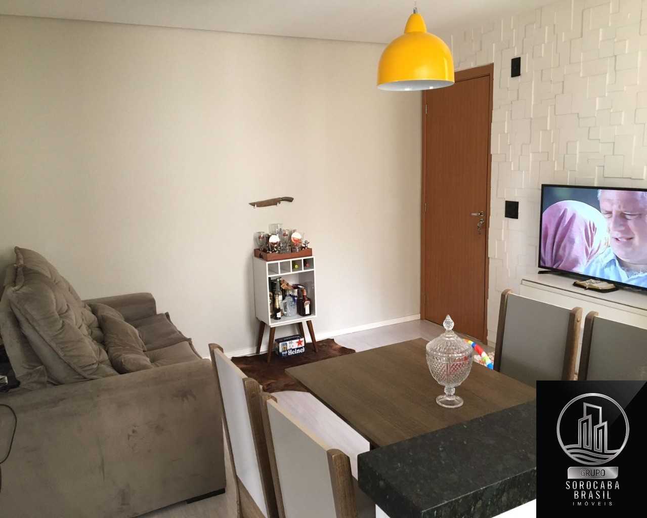 Apartamento com 2 dormitórios à venda, 49 m² por R$ 318.000 