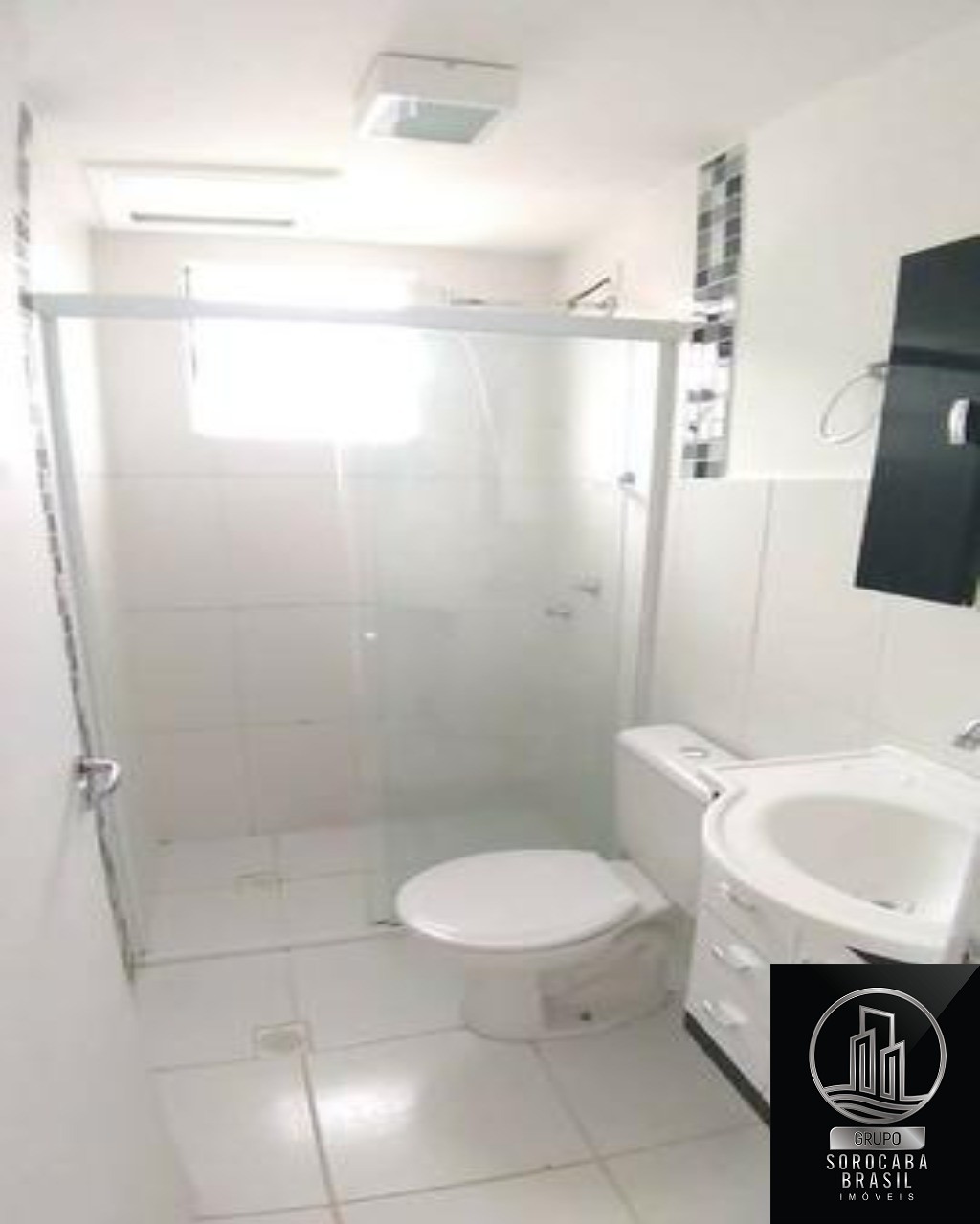 Apartamento com 2 dormitórios à venda, 47 m² por R$ 185.000 