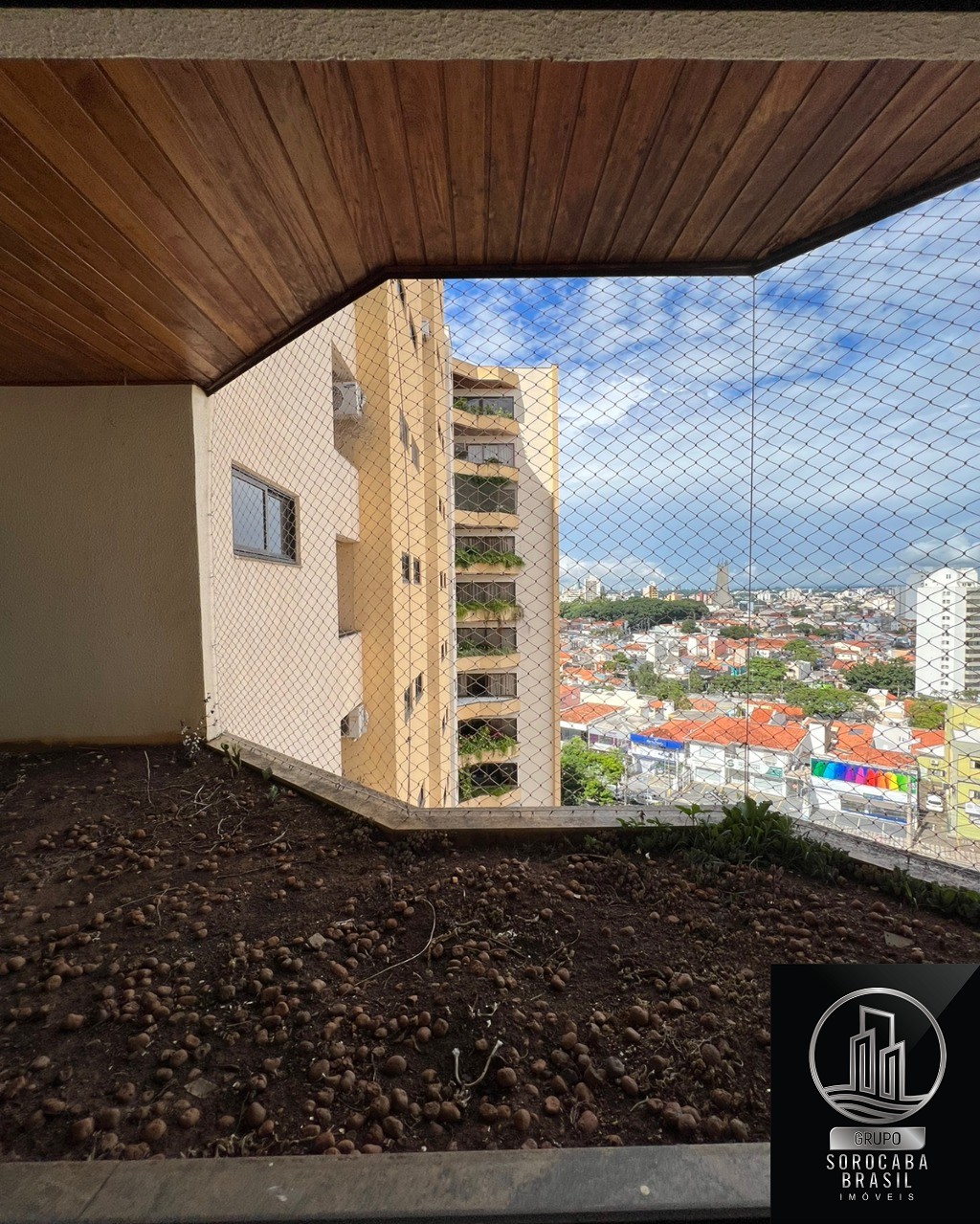 Apartamento com 4 dormitórios à venda, 273 m² por R$ 1.350.0